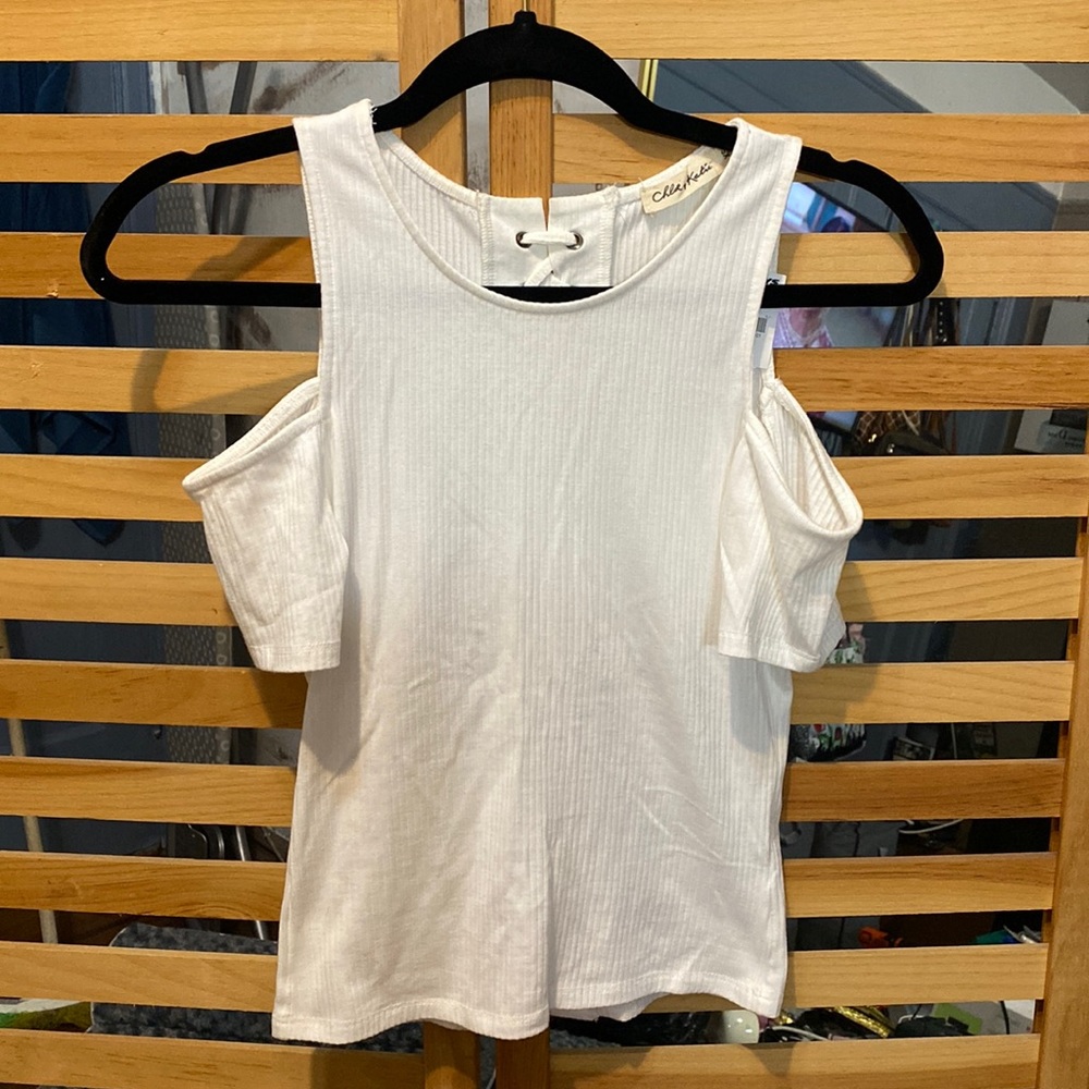 Tilly’s Chloe & Katie S/S Lace Back Rib Top